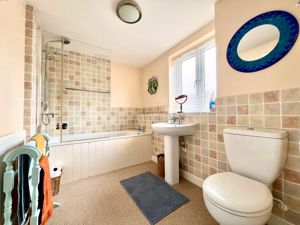Family Bathroom- click for photo gallery